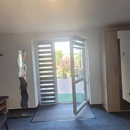 Apartamencik Pod Krokusem 2 דירה