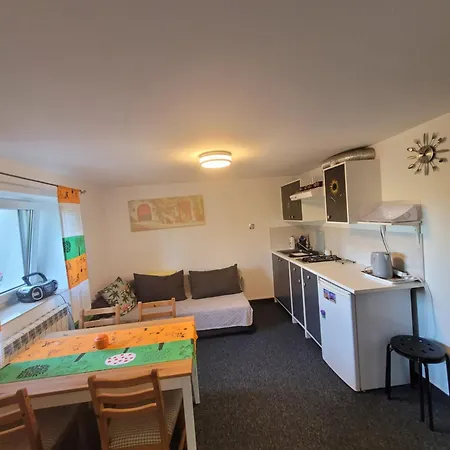 Apartamencik Pod Krokusem 2 *